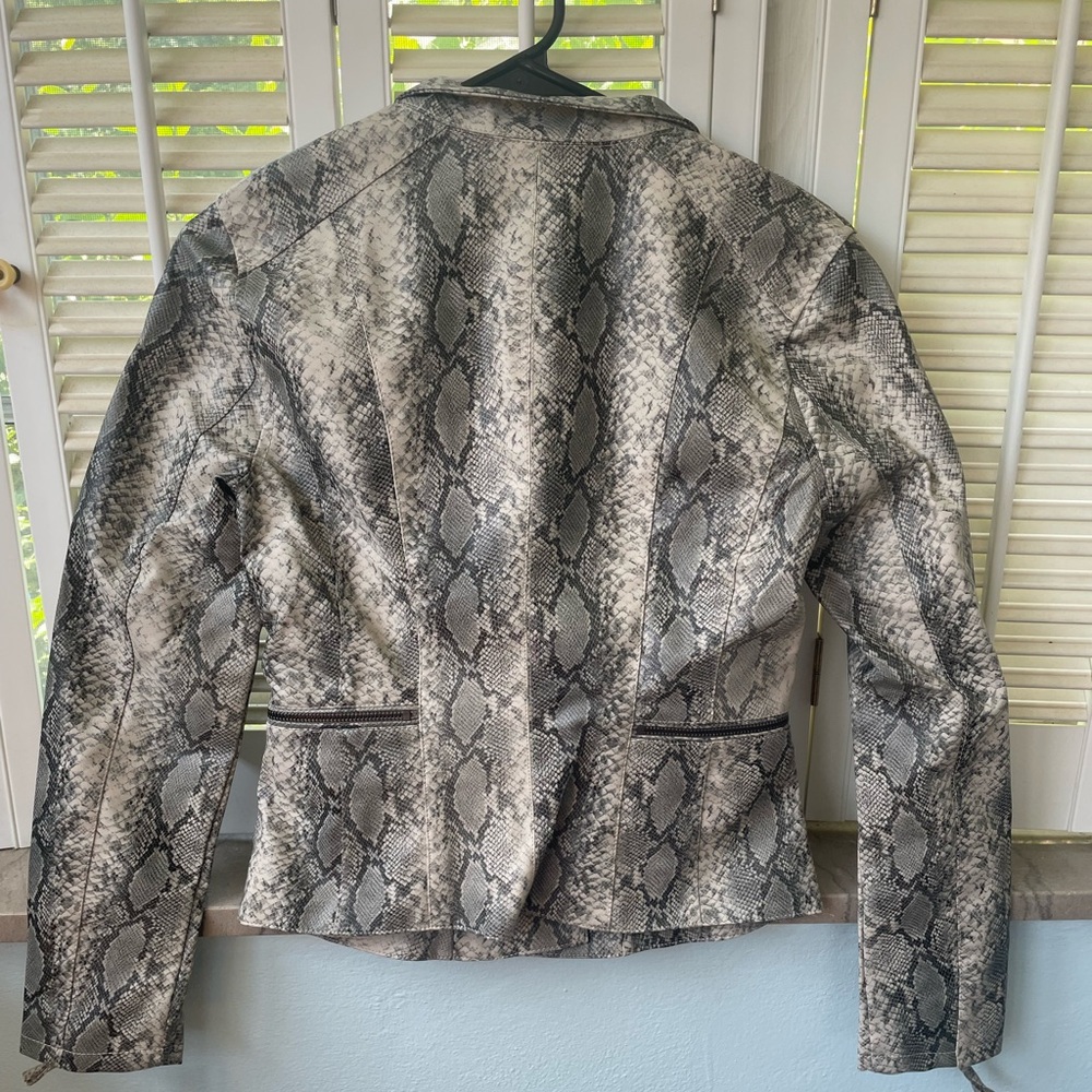 Blank NYC Faux Snake Skin Motor Jacket Grey White Women’s XS - Picture 7 of 12